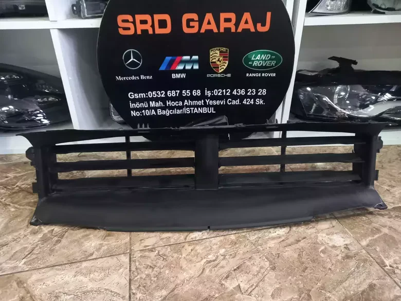 Porsche Macan Ön Hava Kanalı 956121710A