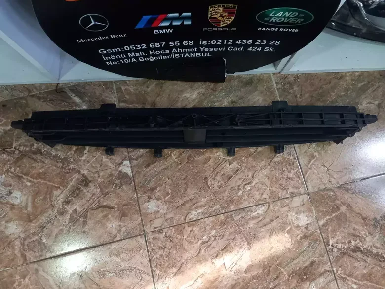 Porsche Macan Ön Hava Kanalı 95B121635G