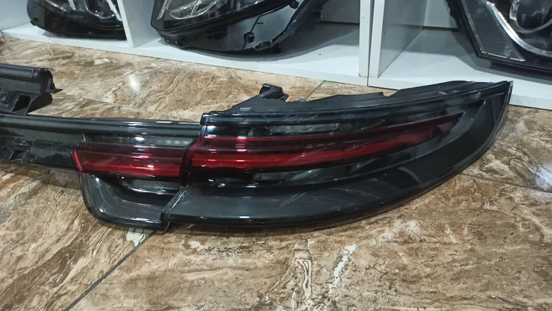 Porsche Panamera 971 Arka Stop 973.945.092 973.945.091