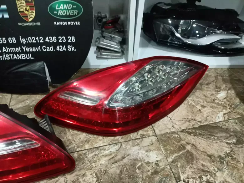 Porsche Panamera LED Stop 97063141303 97063141403