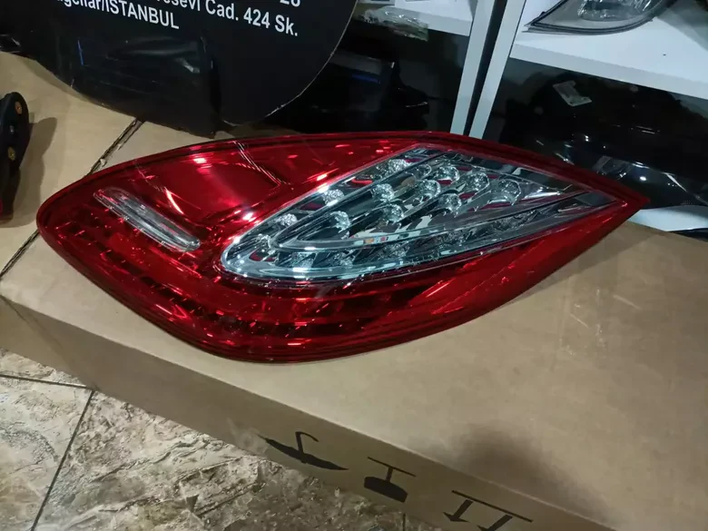 Porsche Panamera Sag Sol LED Stop