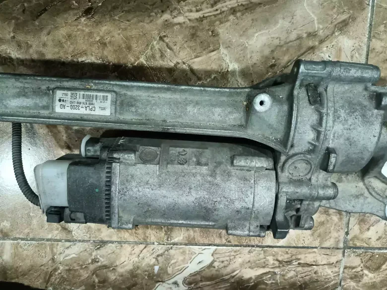 Range Rover Direksiyon Kutusu CPLA-3200 LR058395