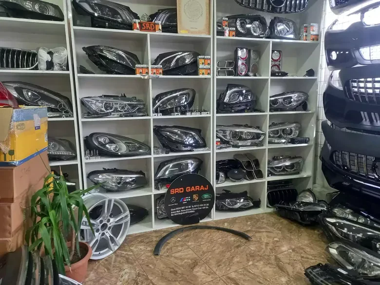 Range Rover Evoque Sağ Ön Çamurluk Bakaliti BJ3216A074