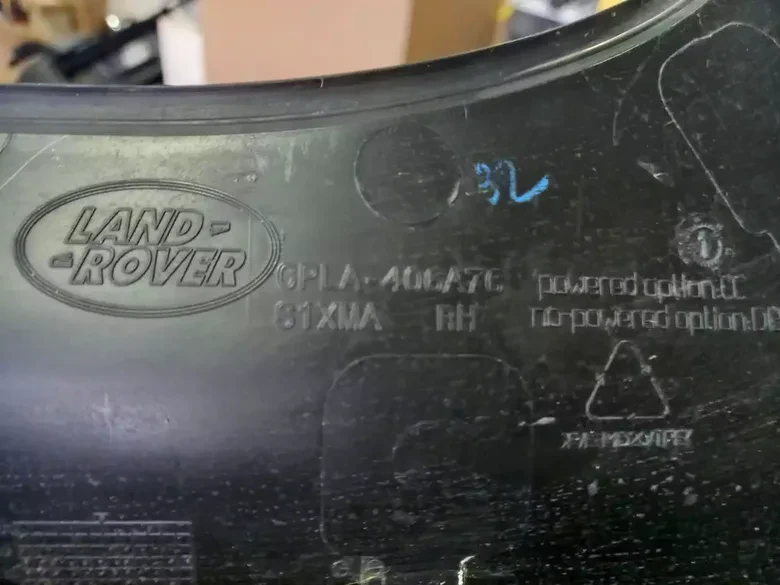Range Rover L405 Arka Sağ Bagaj Kapağı Braketi CPLA406A76