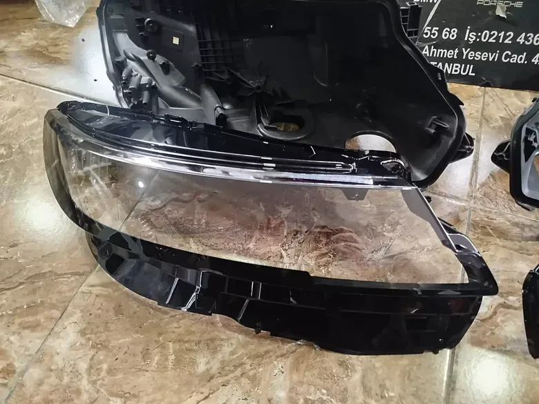 Range Rover Sport 2024 Sağ-Sol Far Camı Ve Kasası