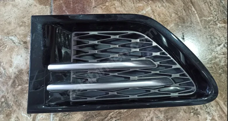 Range Rover Sport Sol Çamurluk Havalandırması 22091