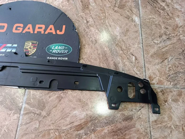 Range Rover Velar Panjur Üst Braketi Sıfır Yns j8a2-8c436