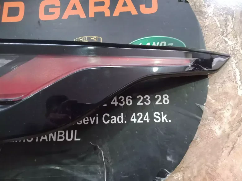 Range Rover Velar Sağ Stop Çıkma Orj LR111106