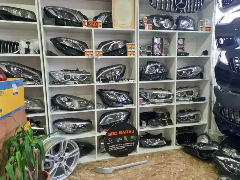Range Rover Vogue Arka Tampon Çıtası CK5217D753