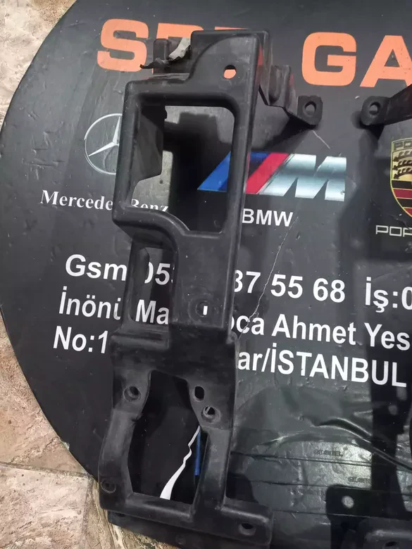 Range Rover Vogue Sis Farı Braketi CK5215266AA-15267AA