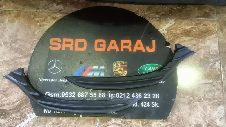Renault Clio 4 Sağ Sol Far Kaşı 260946277R 260446897R