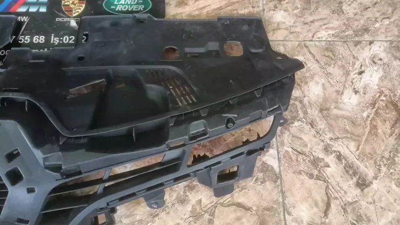 Renault Clio 5 Ön Panjur M230272 Sıfır