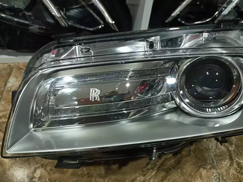 Rolls Royce Ghost LED Xenon Sol Far