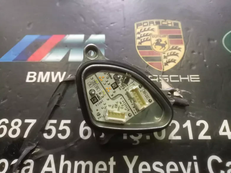 Seat Leon LED Beyni Sağ Çıkma Orj 90112020