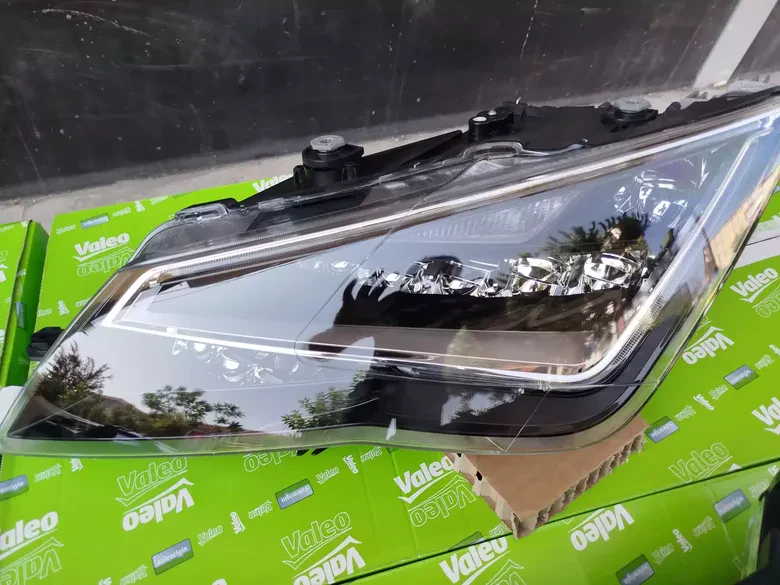 Seat Leon LED Far 5F1941007A 5F941008A