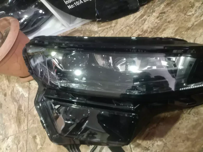 Skoda Kodiaq Sag LED Far 566941036