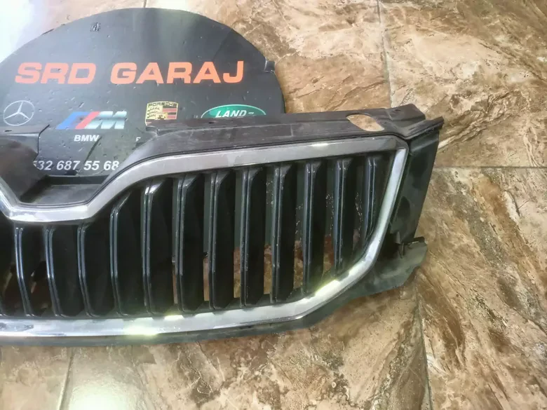 Skoda Octavia 2013 2017 Çıkma Orj Panjur 5E0853653