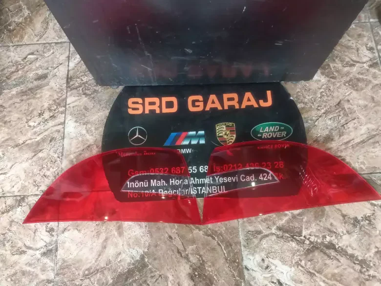 Skoda Super B 2013-15 Sağ Sol Stop Camı 3T5945096A 3T5945095A