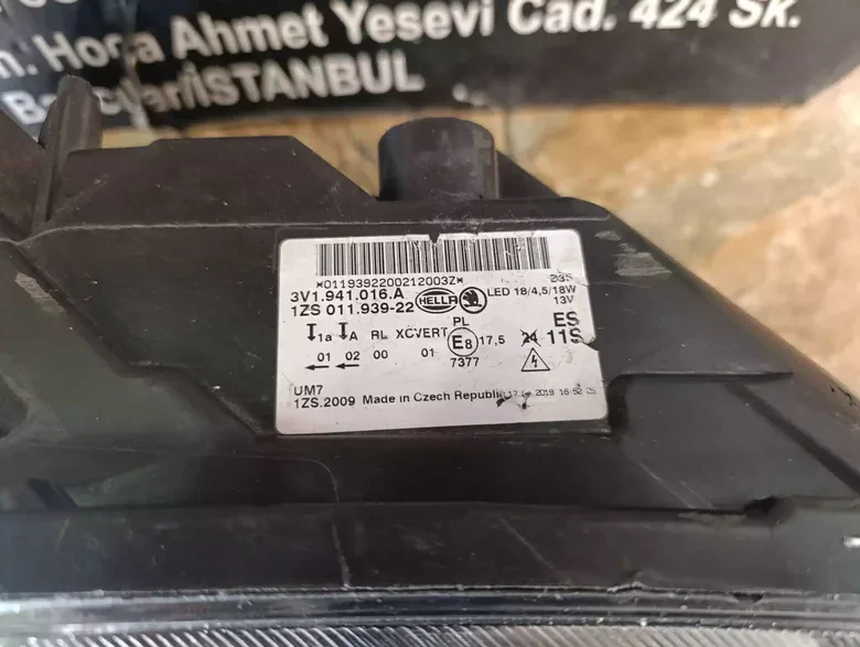Skoda Super B 2015-19 Sol Far Çıkma Orj 3V1941016A