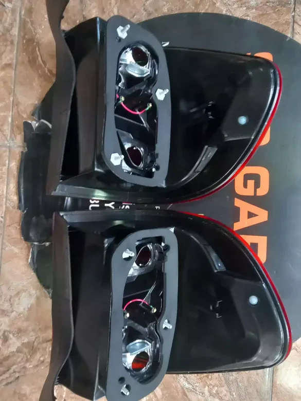 Stop X5 E70 LCI LED Dış Sağ Sol Sıfır 7227789-90