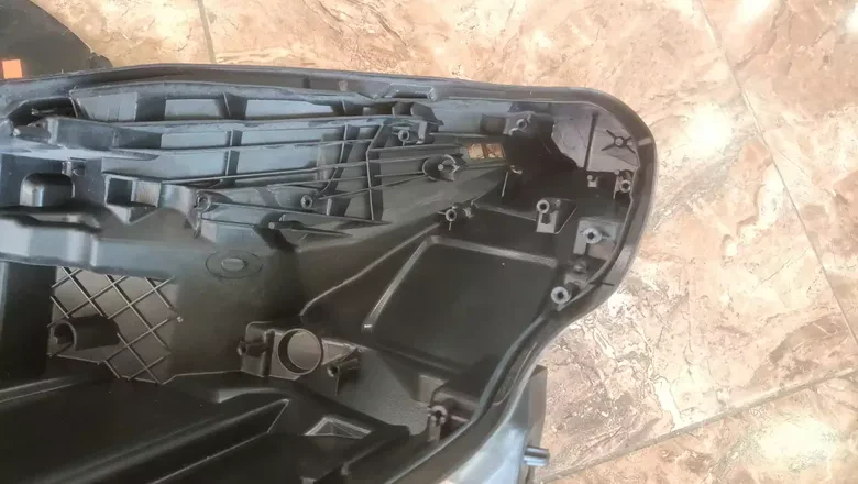 Tesla Model 3 Model Y 2020- Sağ Sol Far Kasası