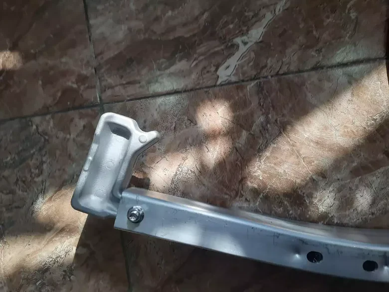 Tesla Model Y 2020- Ön Tampon Demiri 1487601-00-C