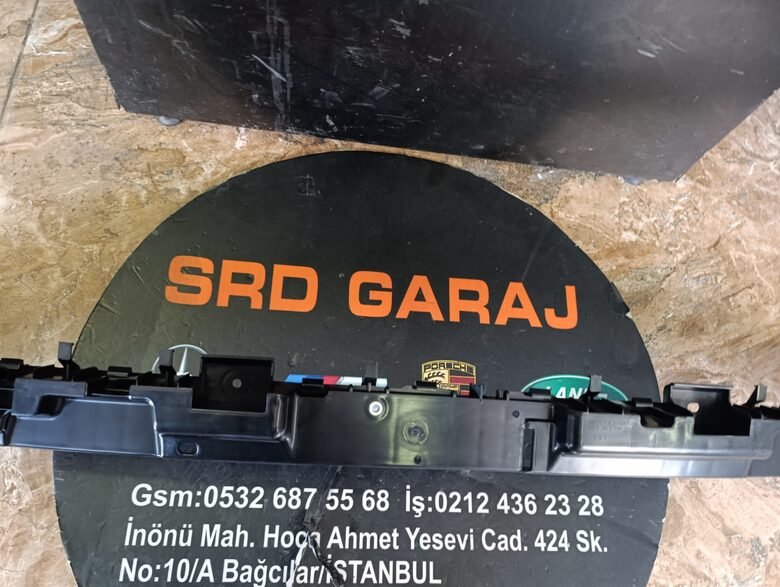 Tesla Model Y Arka Tampon Braketi Orta 1494045-00-A