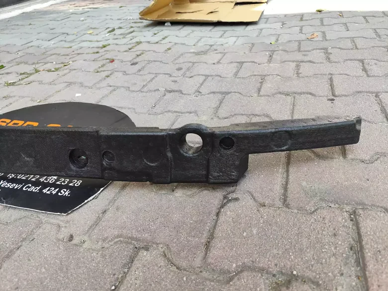 Tesla Model Y Ön Tampon Köpüğü 1487605-00-A