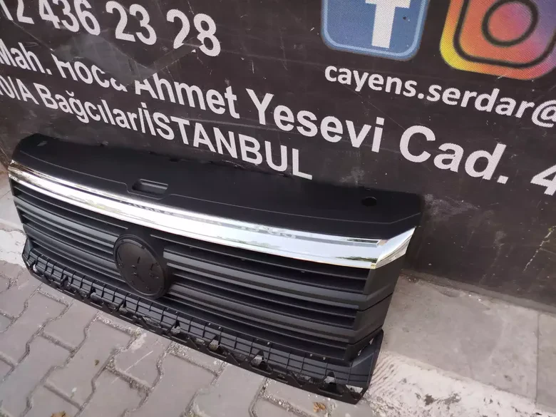 Volkswagen Crafter Ön Panjur 2018- 7C0853653