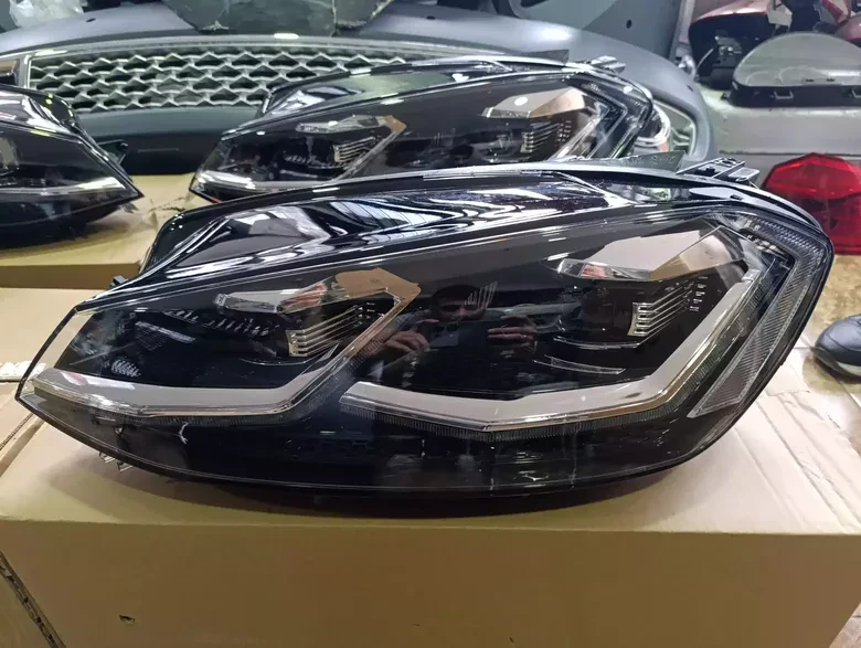 Volkswagen Golf 7 İçin 7.5 Görünüm LED Far