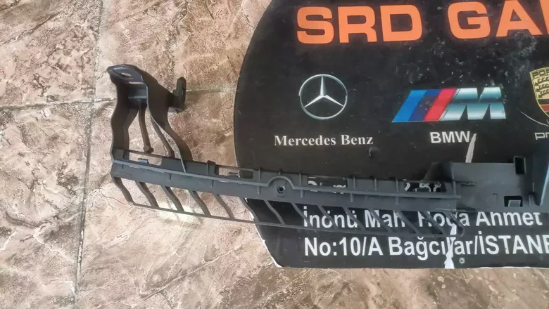Volkswagen Golf 7 İçin 7.5 Görünüm Tampon Orta Braketi