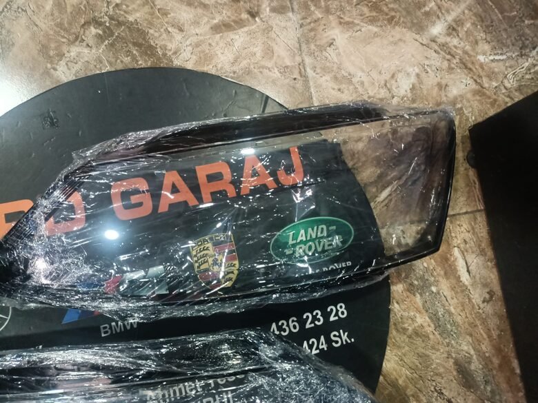 Volkswagen Jetta Far Camı