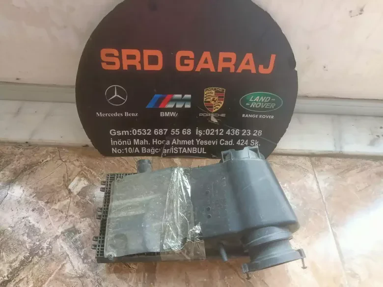Volkswagen Touareg Hava Filtresi Çıkma 7L0129601