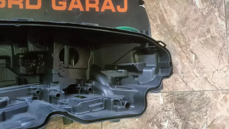Volvo S90 2019-23 Sağ Far Kasası