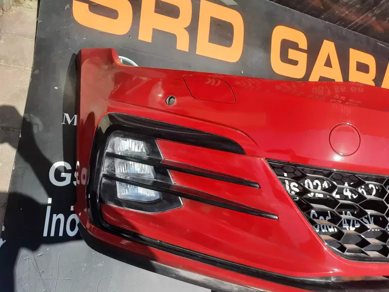 VW Golf 7.5 GTI Ön Tampon