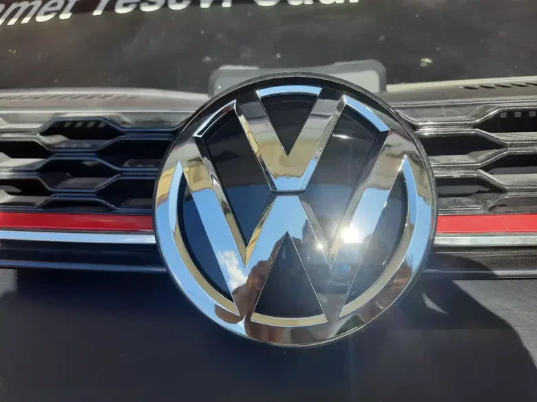 VW Golf 7.5 GTI Ön Tampon