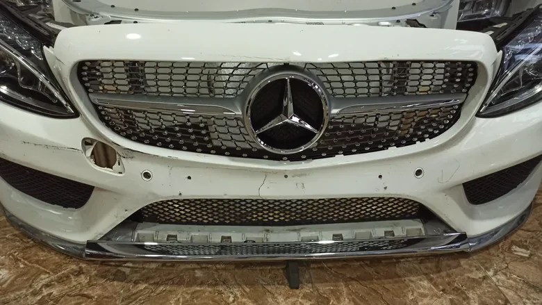 W205 C180 C200 C220 Ön Tampon