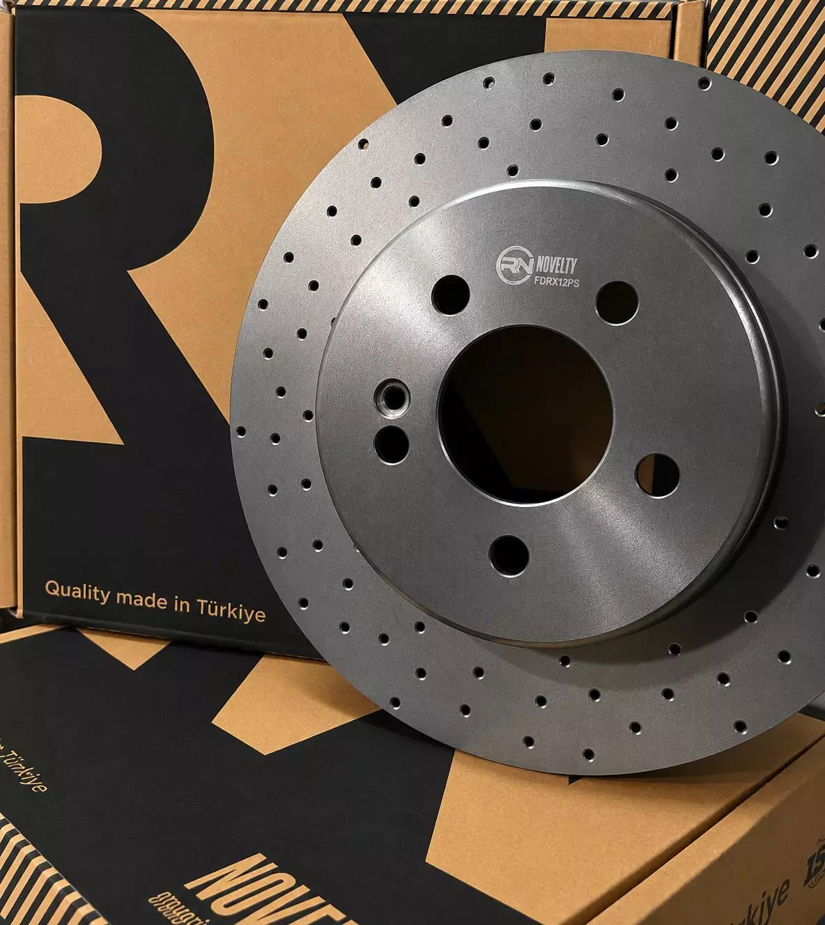 RN Novelty W213 Arka Fren Disk Takımı Spor Delikli