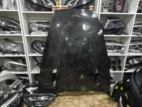 Aston Martin Ön Kaput