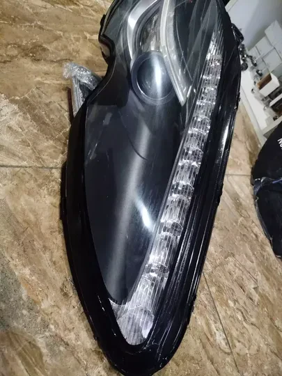 Aston Martin Rapid Sağ Far Cam Yapılmıştır