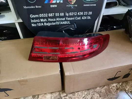 Aston Martin Vantage DB9 Sağ LED Stop 8D33-13404