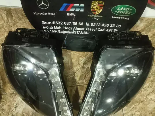 Aston Martin Vantage Sağ Sol Far