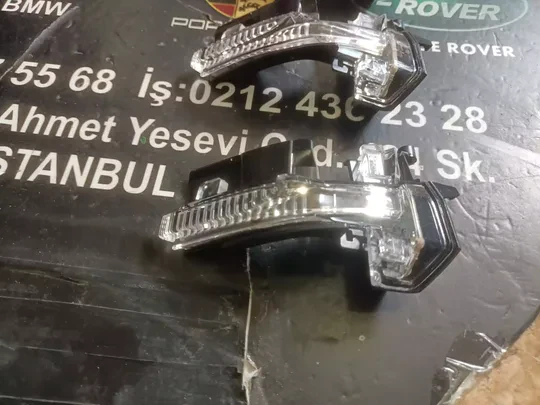 Audi A3 2020- Sağ Sol Ayna Sinyali 8Y1949101A 8Y1949102A