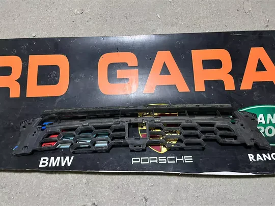 Audi A3 2021-23 Ön Tampon Izgarası Çıkma Orj 8Y0807647A