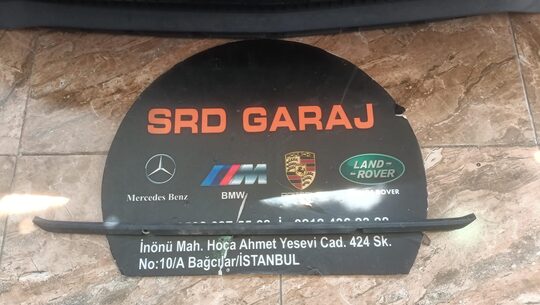 Audi A3 2021-23 Panjur Üst Çıtası 8Y0807837