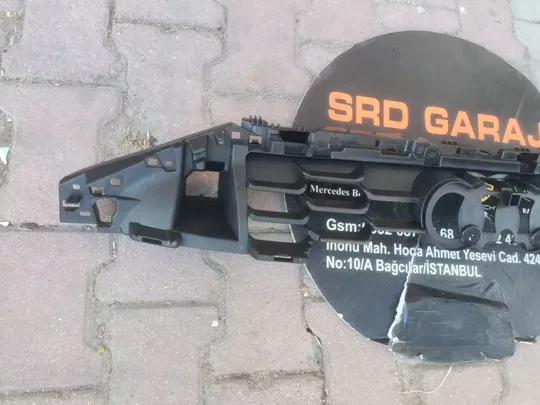 Audi A3 2021-24 Panjur İç Braketi Sıfır 3Y0853949