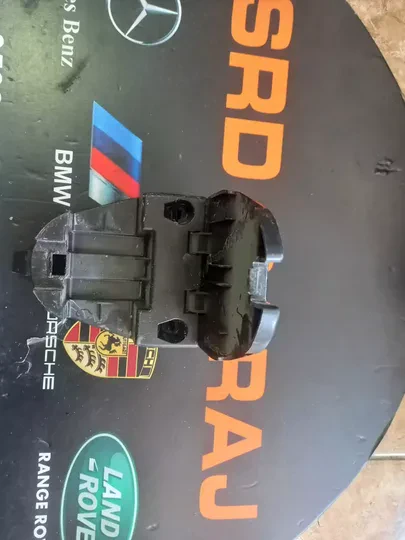 Audi A3 A4 A5 A6 RS6 Bagaj Reflektör Tutucusu 8T0860285