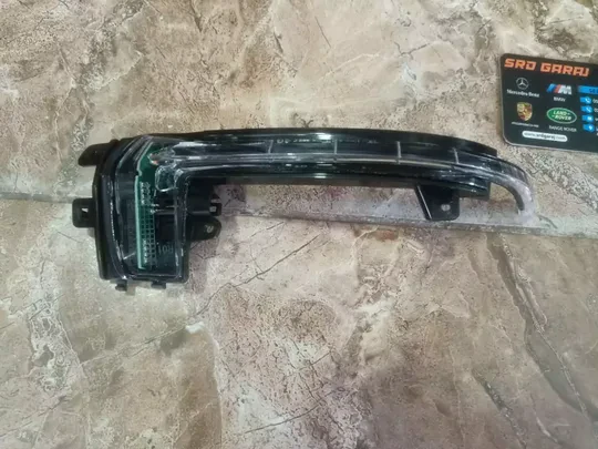 Audi A3 A4 A5 Sağ Sol Ayna Sinyali 8K0949101D 8K0949102D