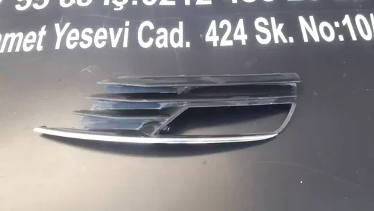 Audi A3 Sedan Sol Sis Farı Kapagı 8V5807682