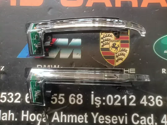 Audi A4 2008-16 Q3 2012- Sağ Ayna Sinyali Sıfır Yns 8K0949102